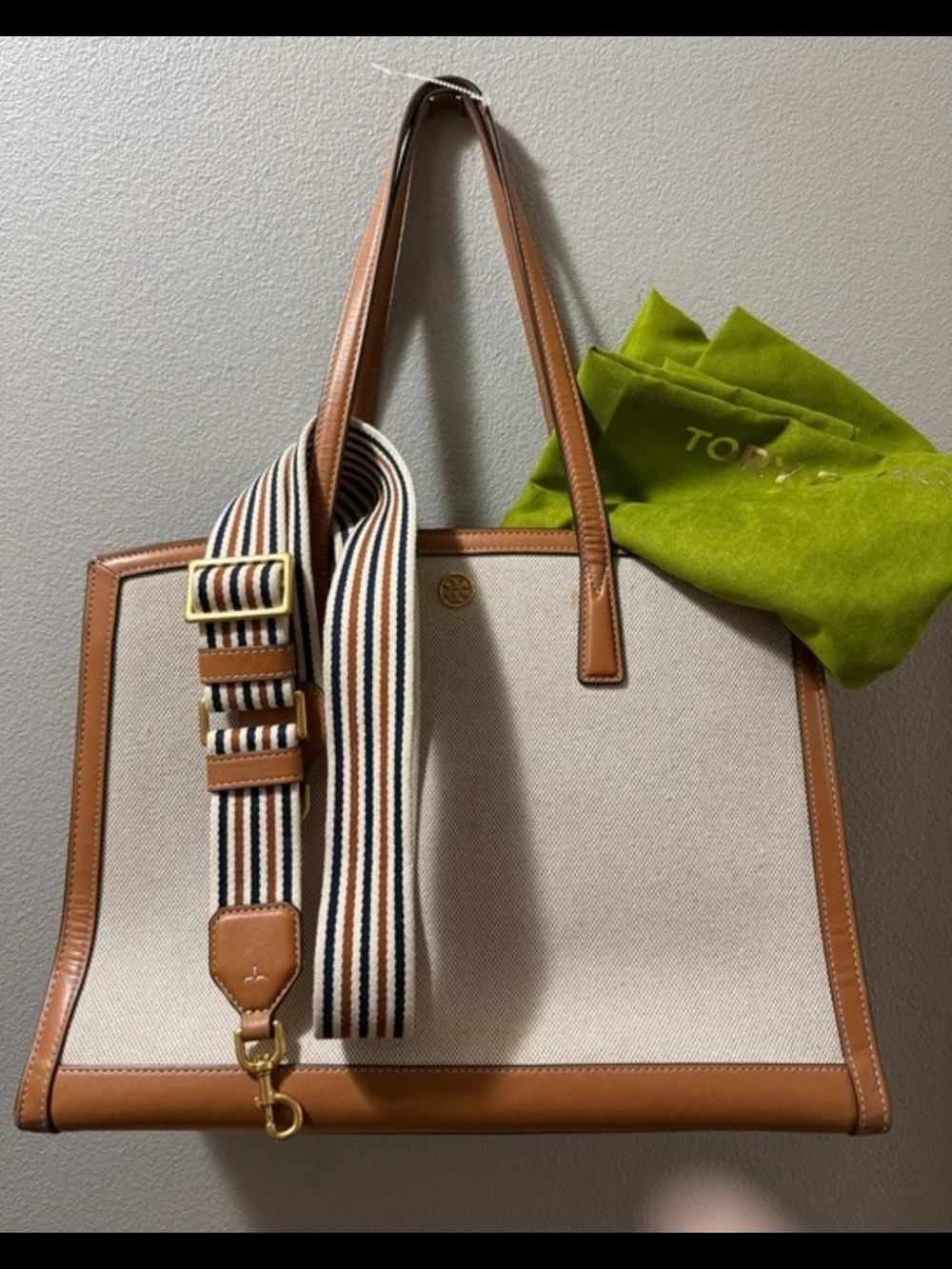 Tory Burch tory burch
